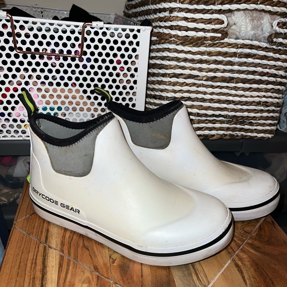 Womens white fishing deck boots